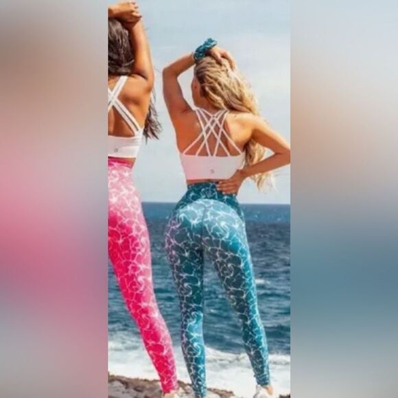 Buffbunny Collection Limitless Turquoise Blue Reflective Side Pocket 7/8 Legging - Picture 4 of 5